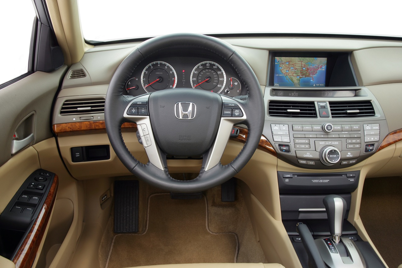 Обзор Хонда Аккорд - для тонких ценителей