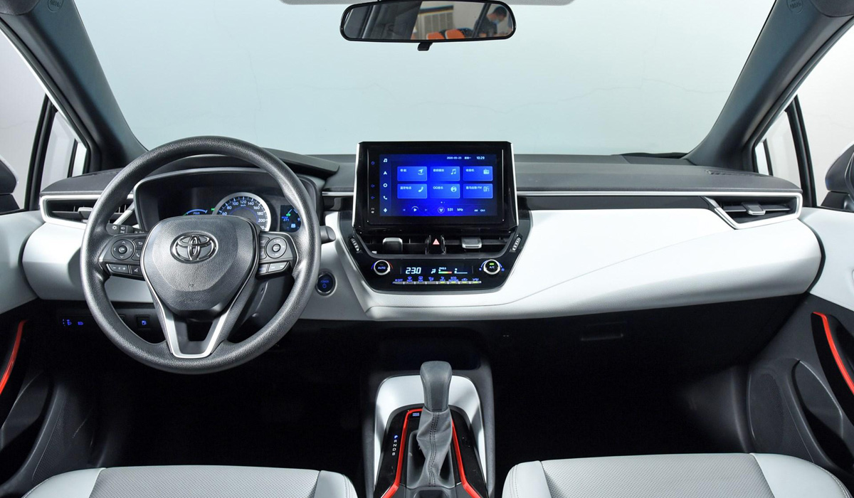 Вперед с комфортом: Toyota презентовала новинку Levin Sport